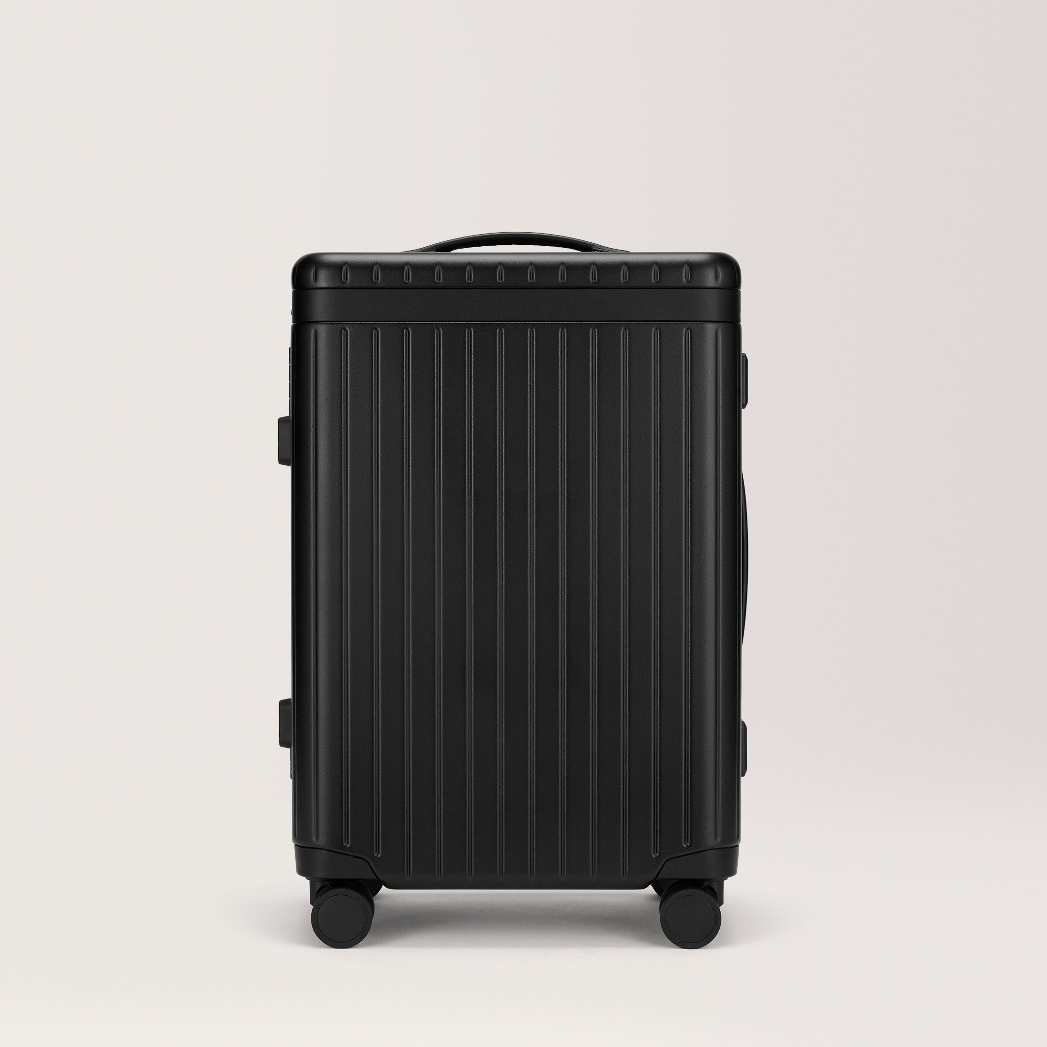 The Large Carry-on Black / Black 