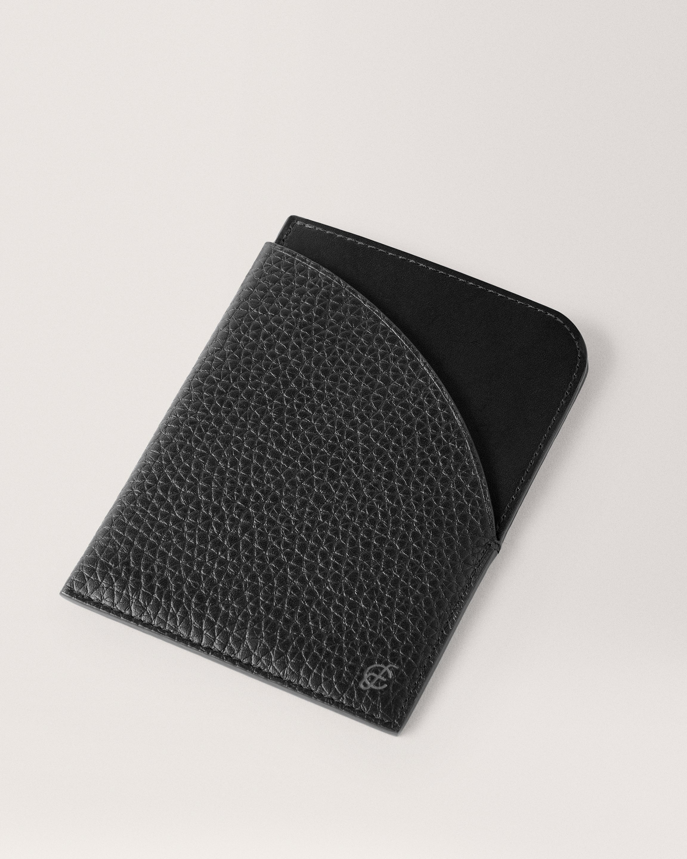 Clifton Passport Sleeve black