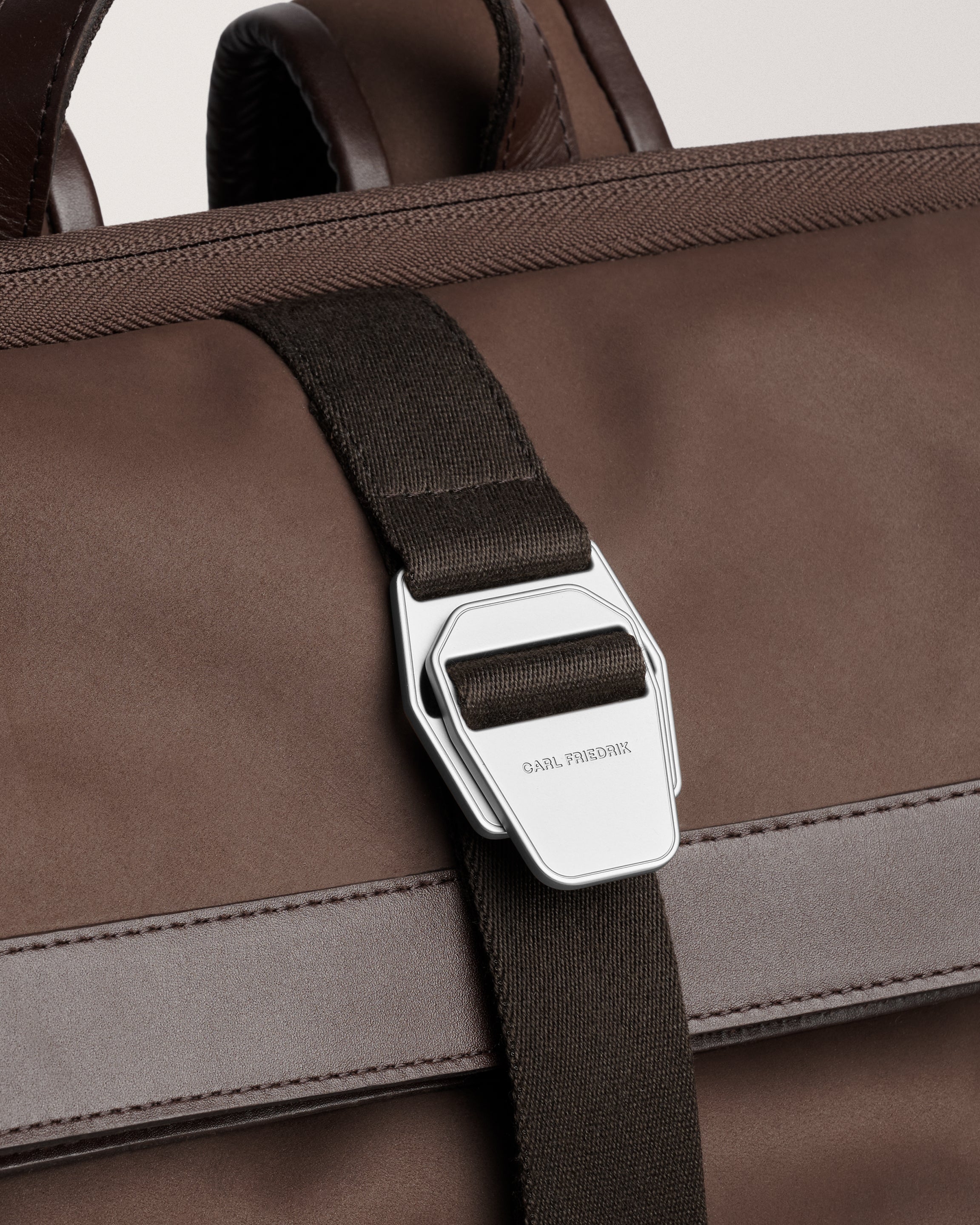 City-hopper Backpack chocolate