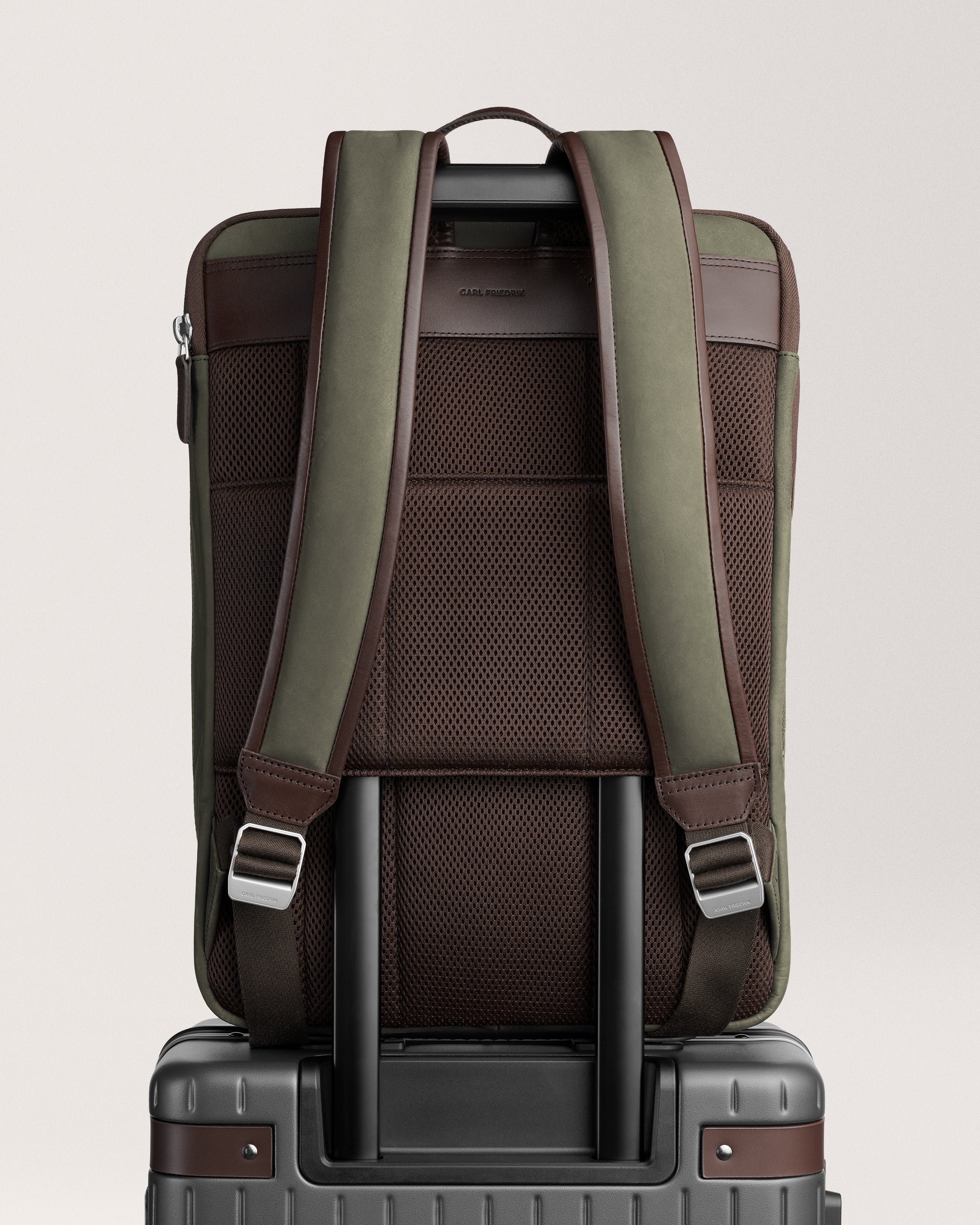 City-hopper Backpack olive