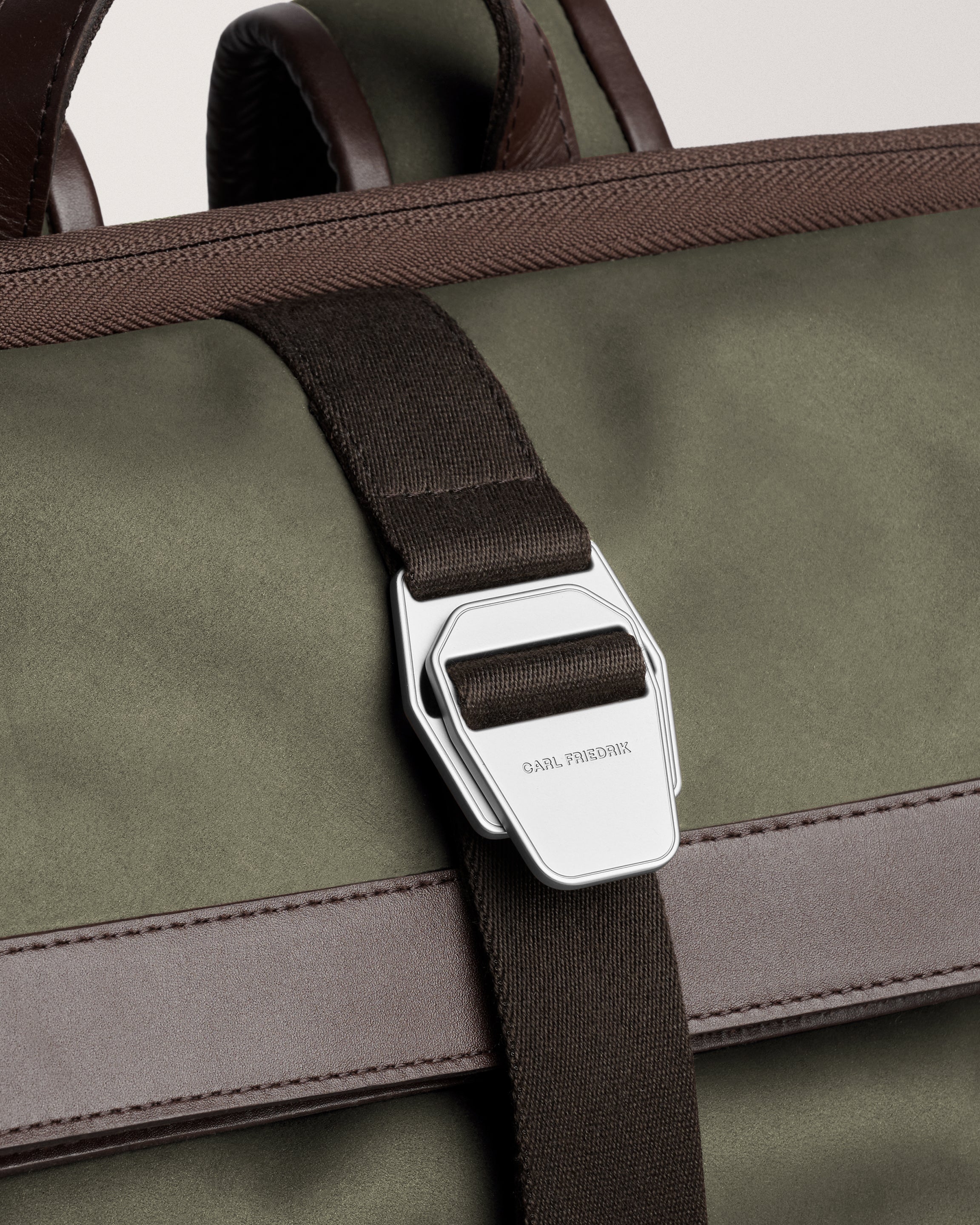 City-hopper Backpack olive