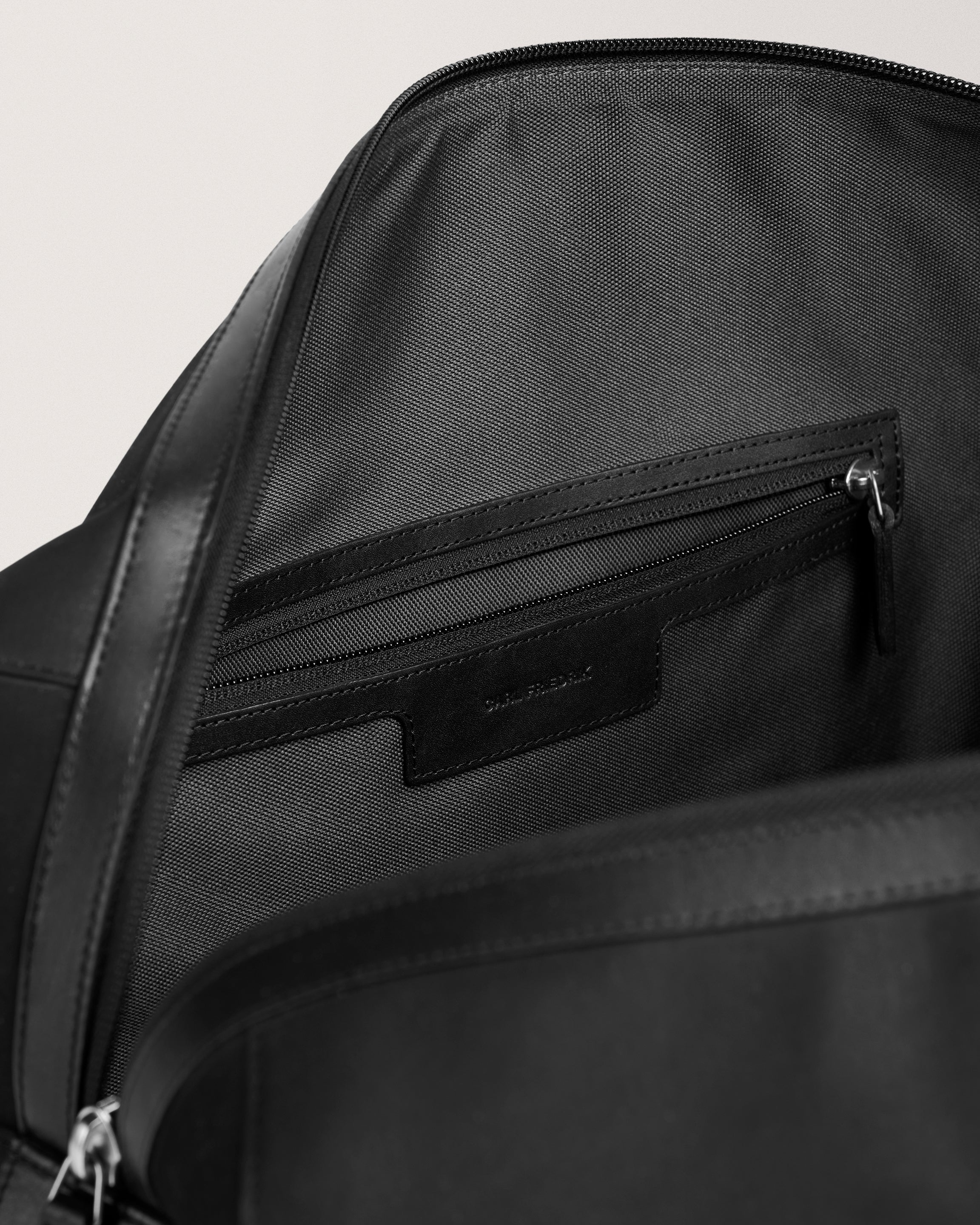 Compact Weekender black