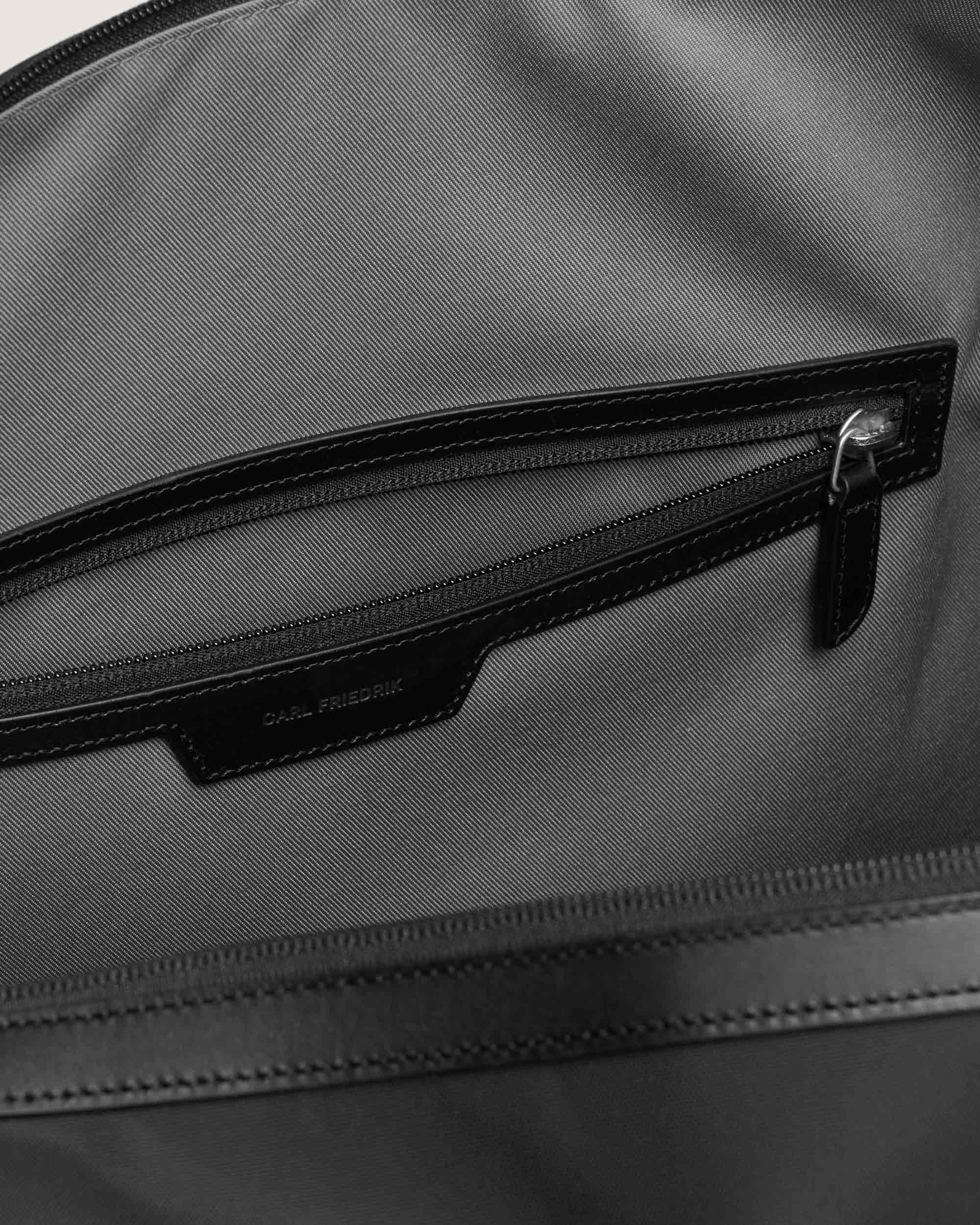 Large Weekender black