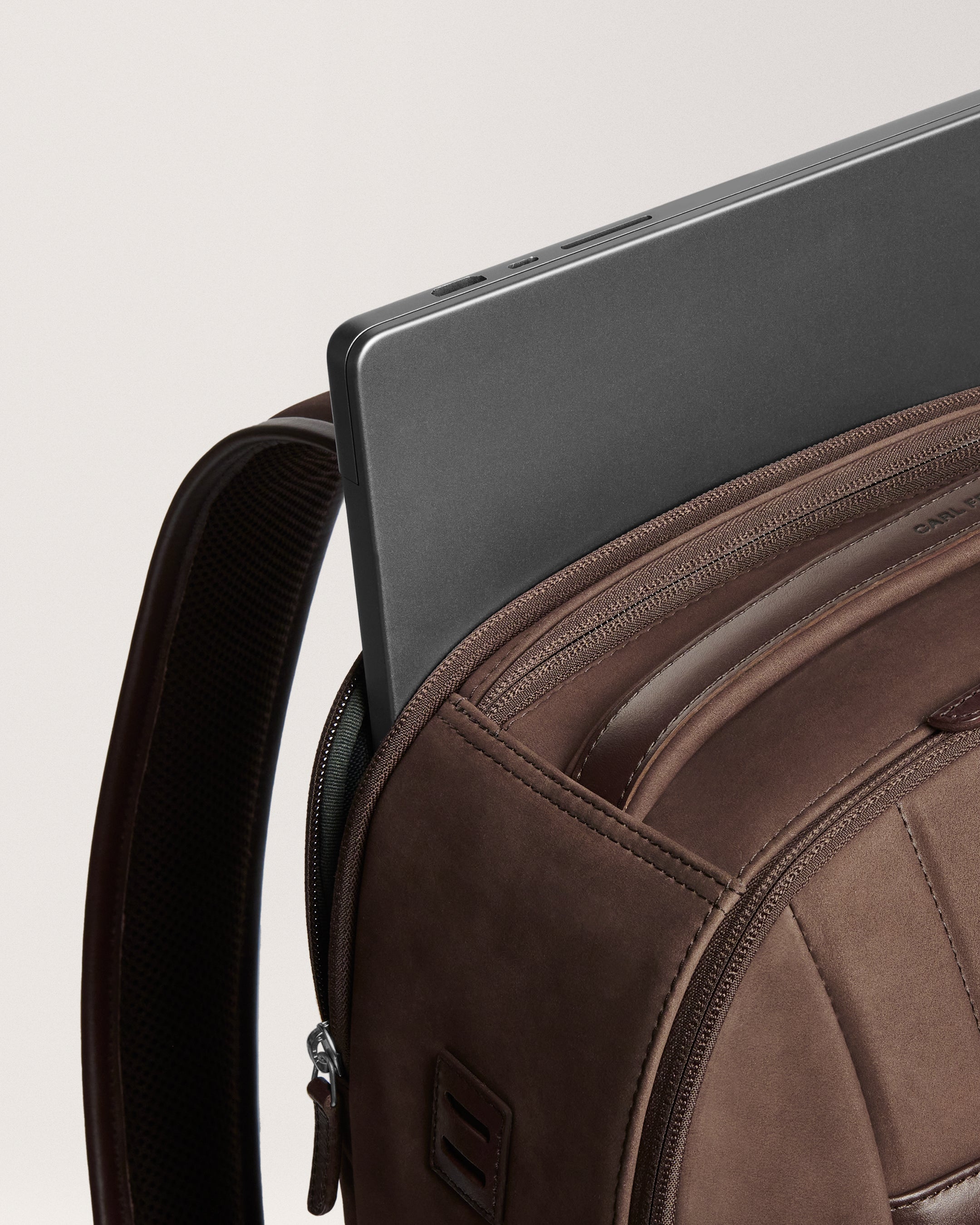 72-hour Backpack chocolate