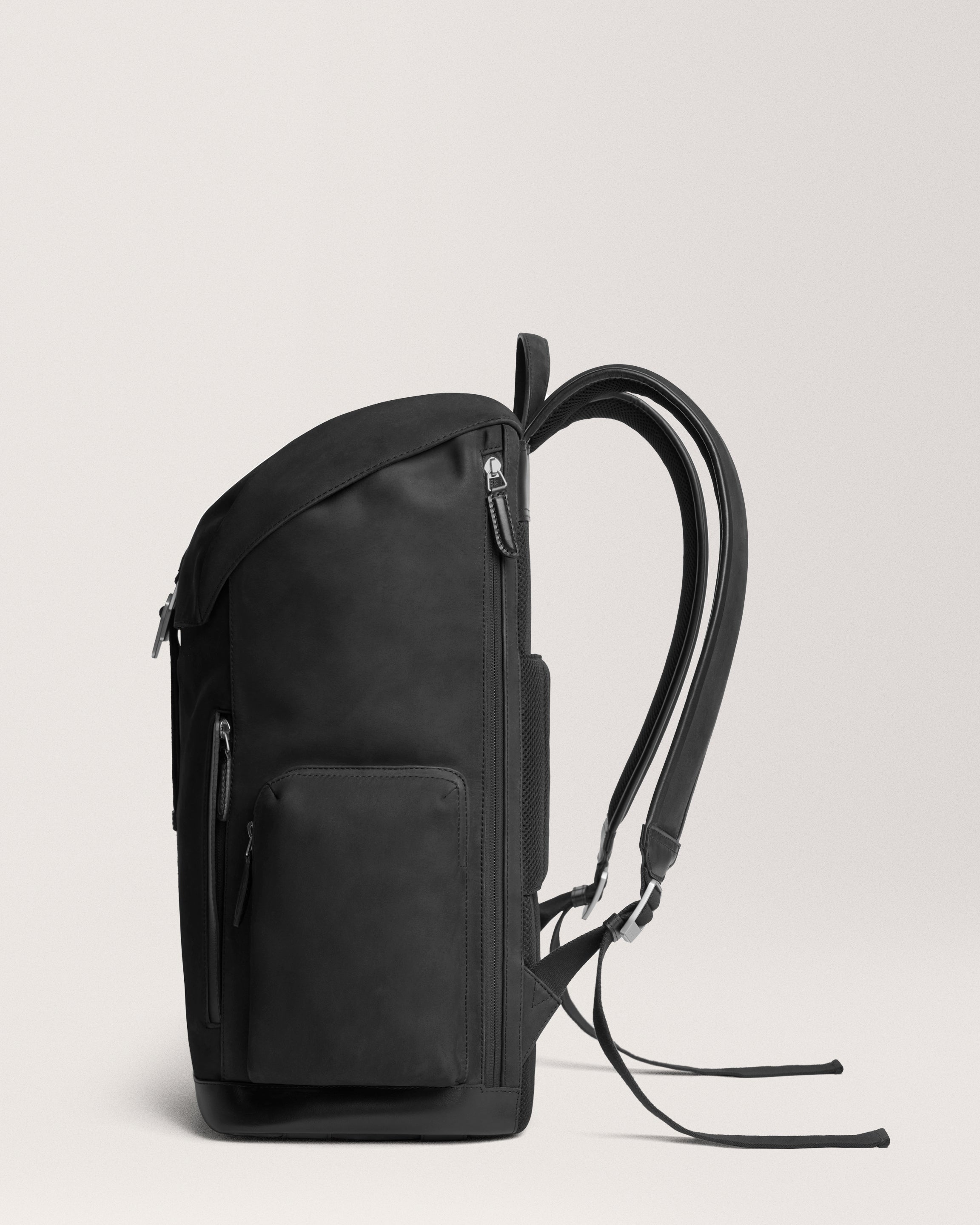 Traverse Backpack black