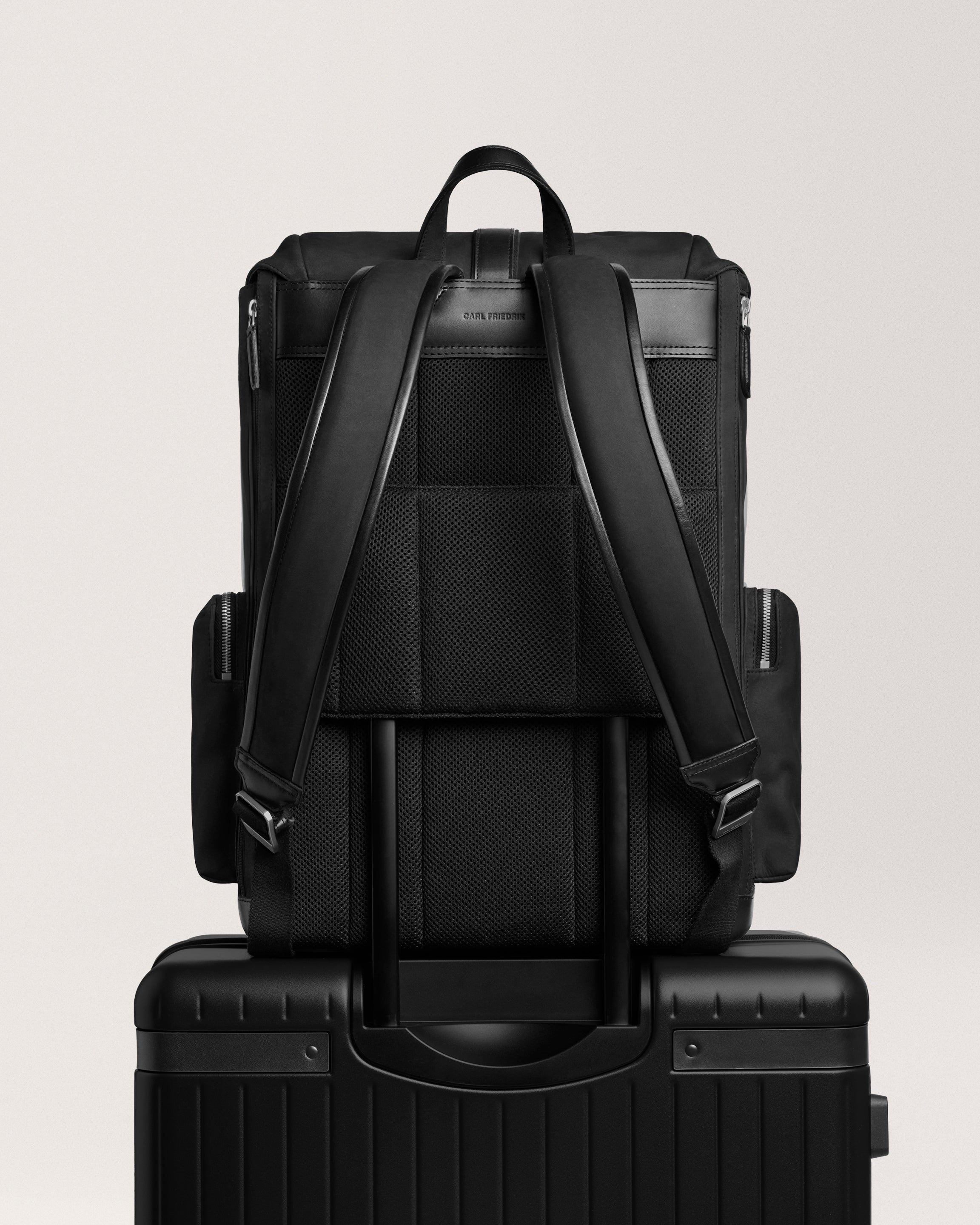 Traverse Backpack black