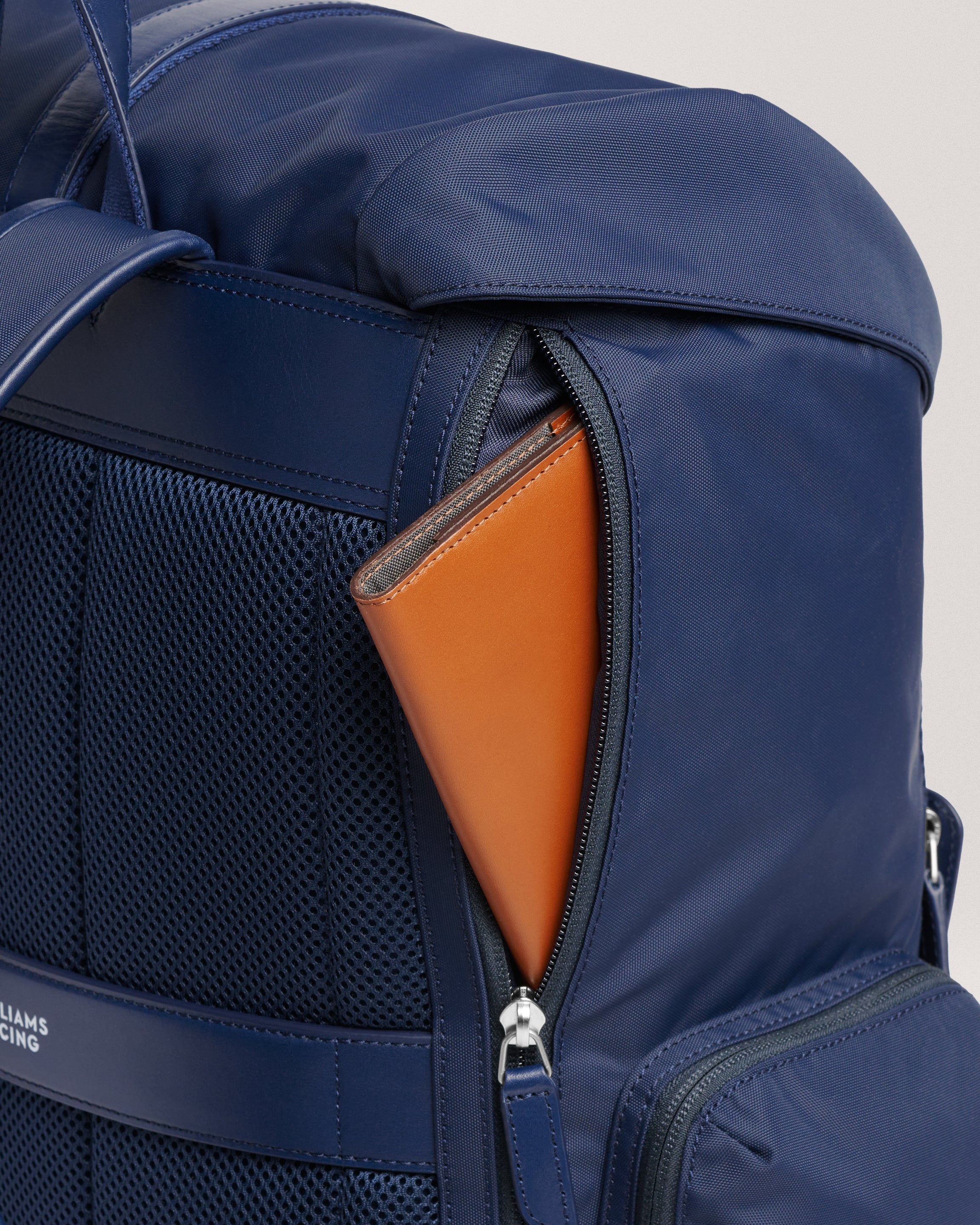 Traverse Backpack navy