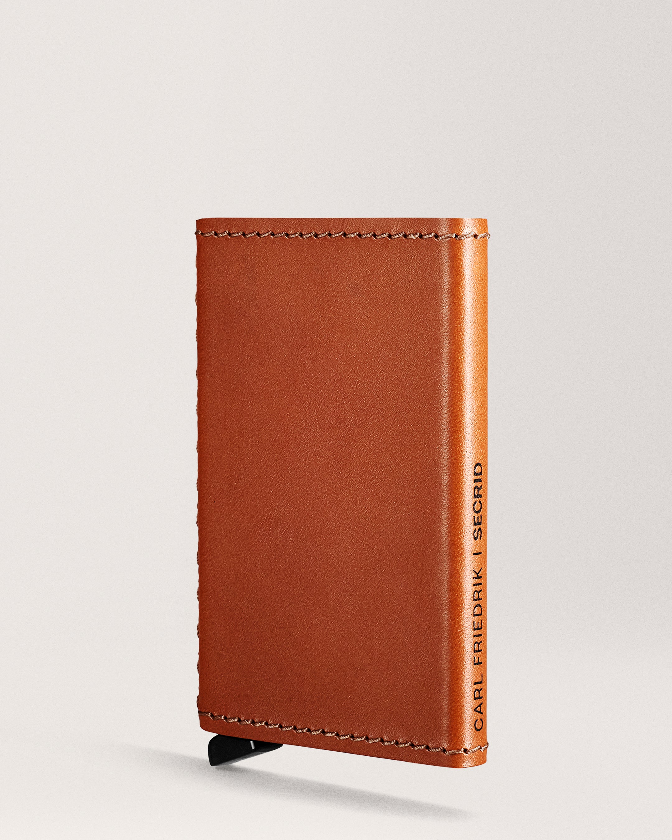 The Cardprotector cognac