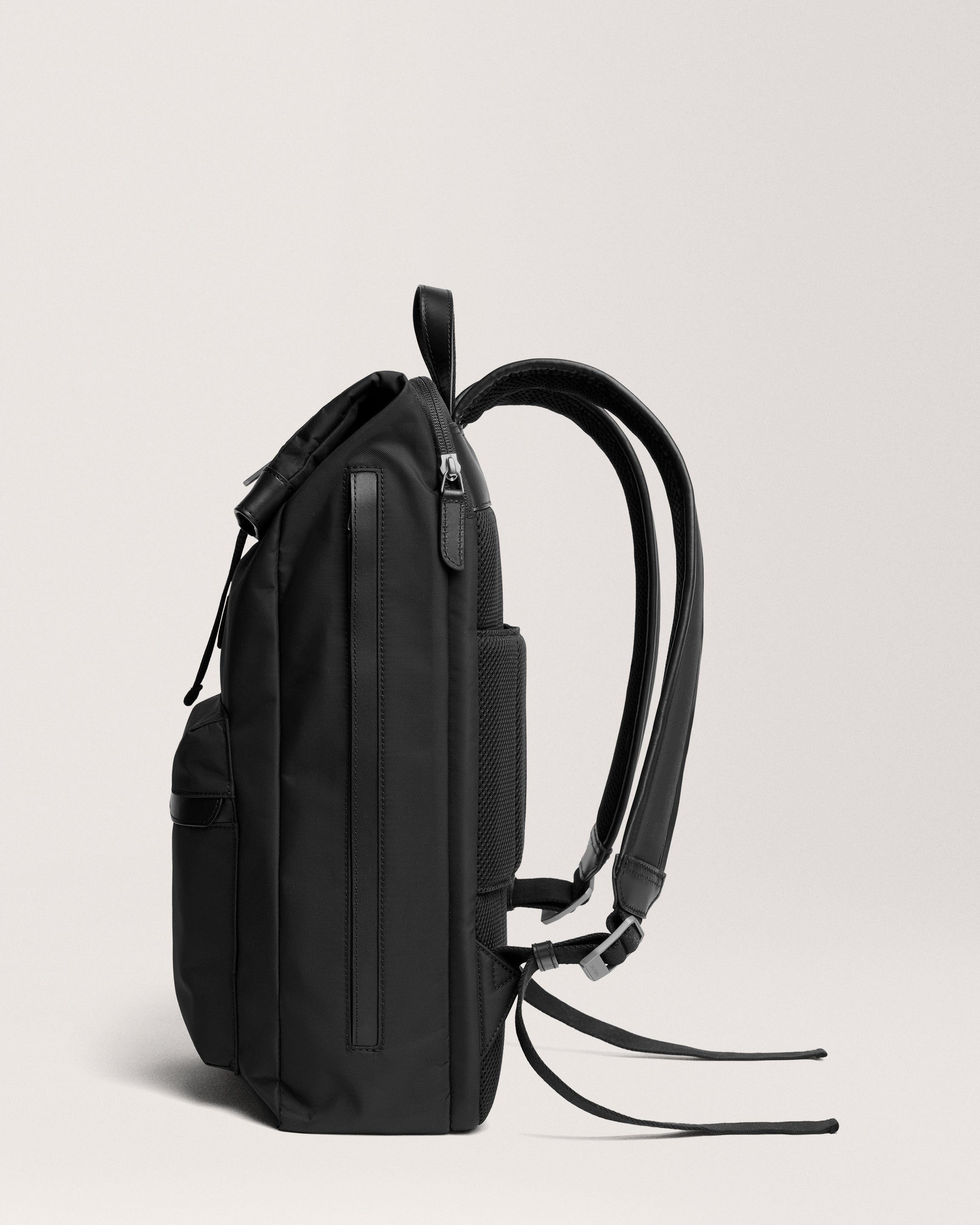 City-hopper Backpack black