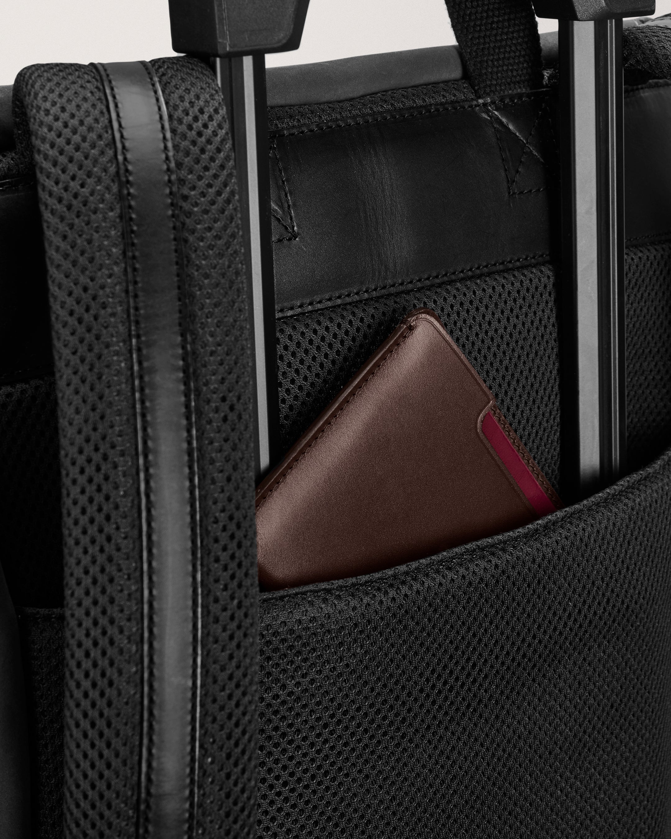 Day-to-Day Backpack - Return charcoal