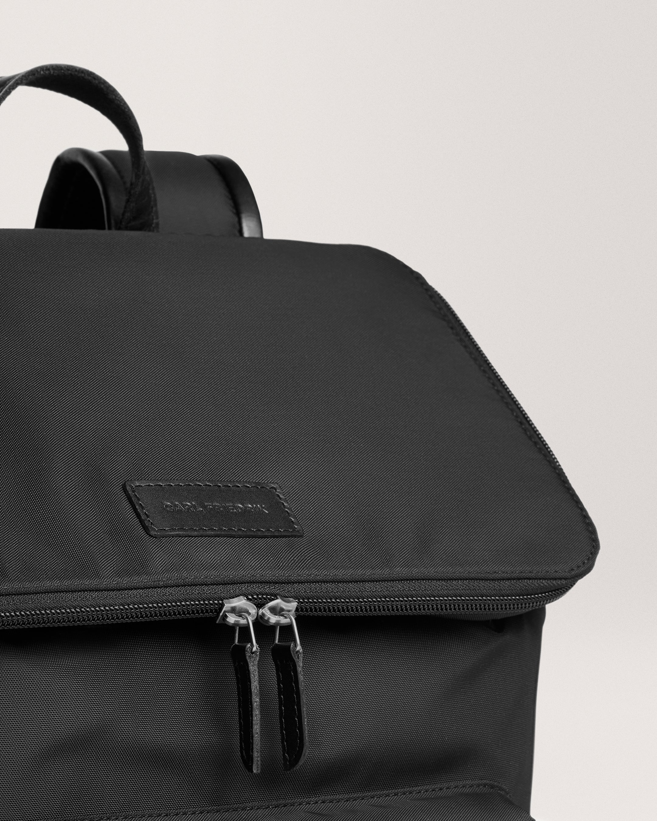 Day-to-Day Backpack black