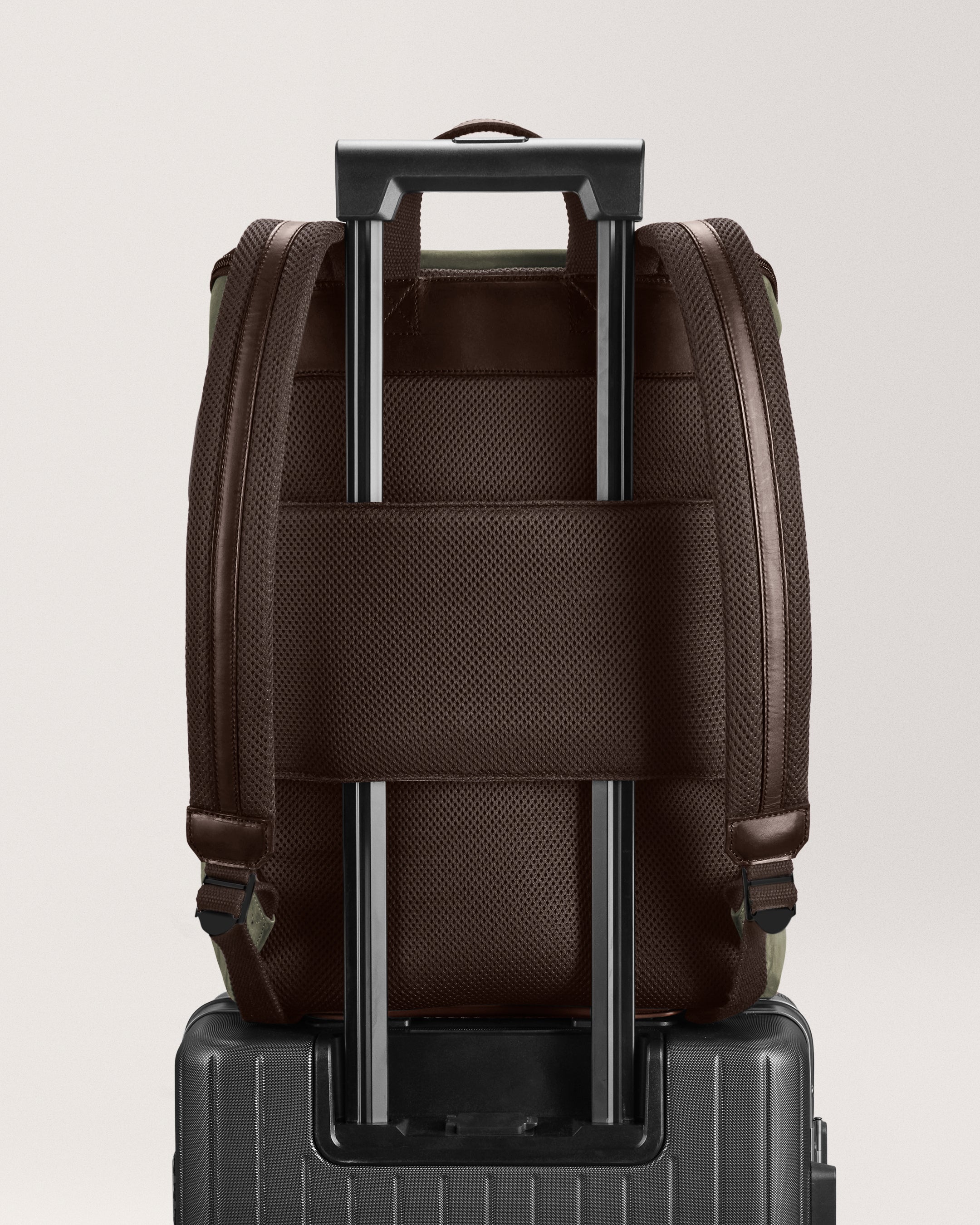 Day-to-Day Backpack - Return olive