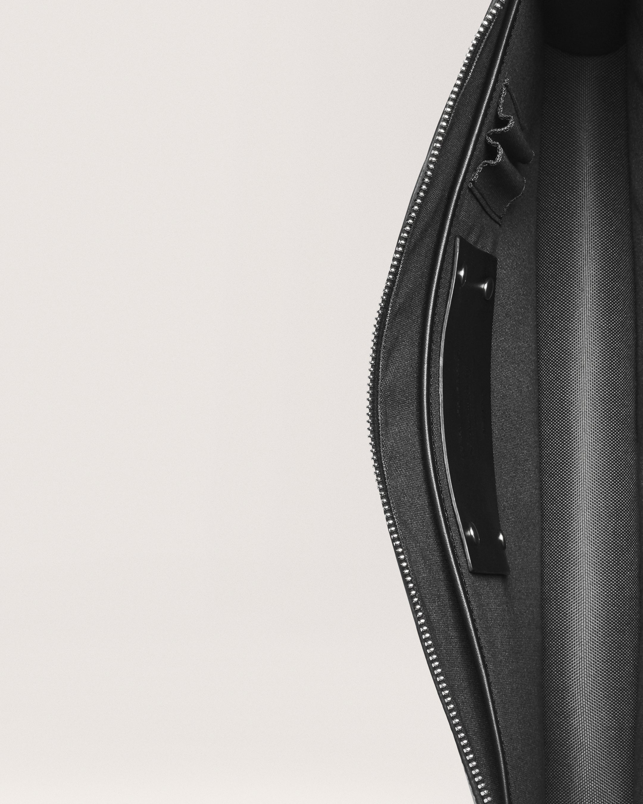 Goswell - Return black