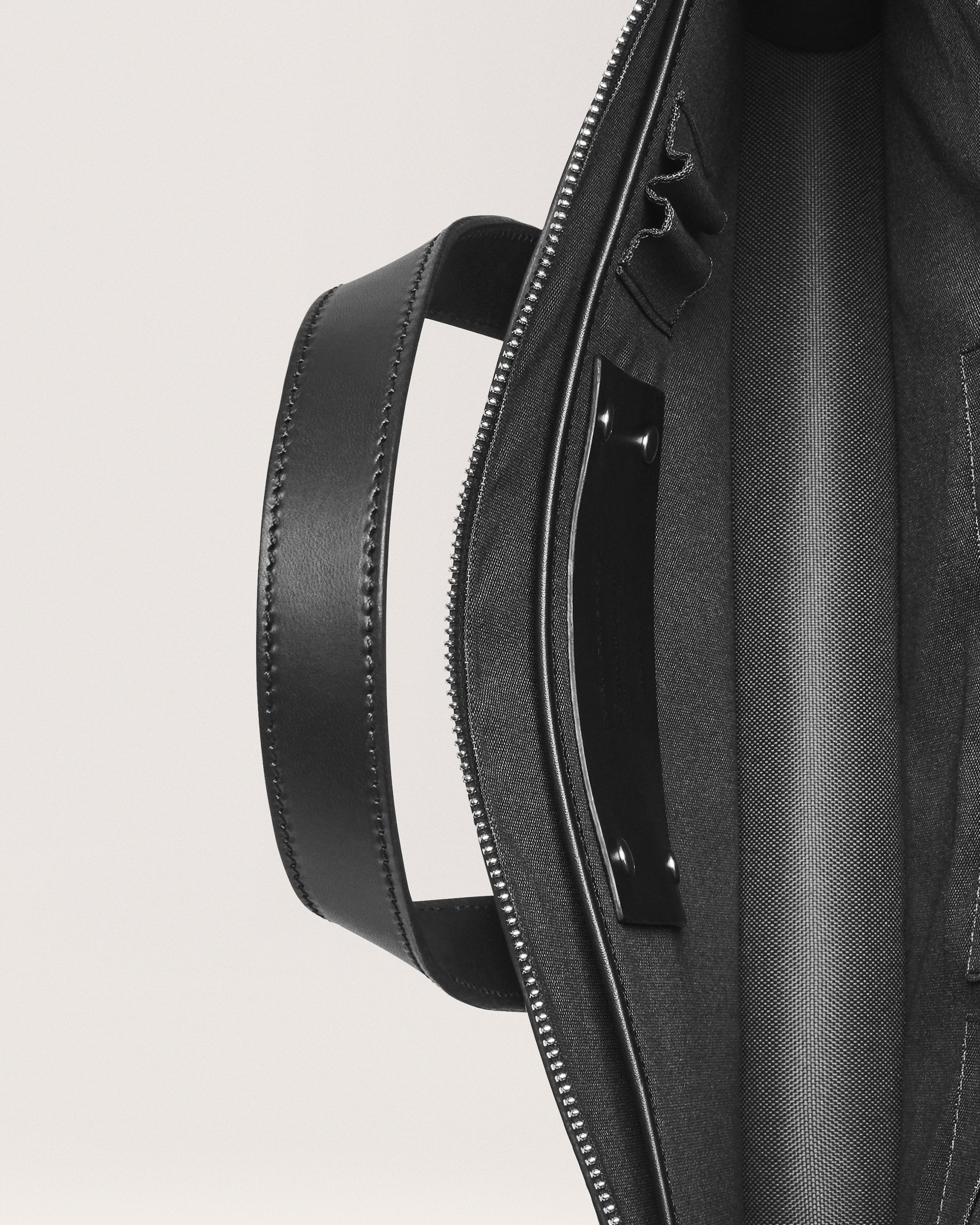 Vallance - Return black