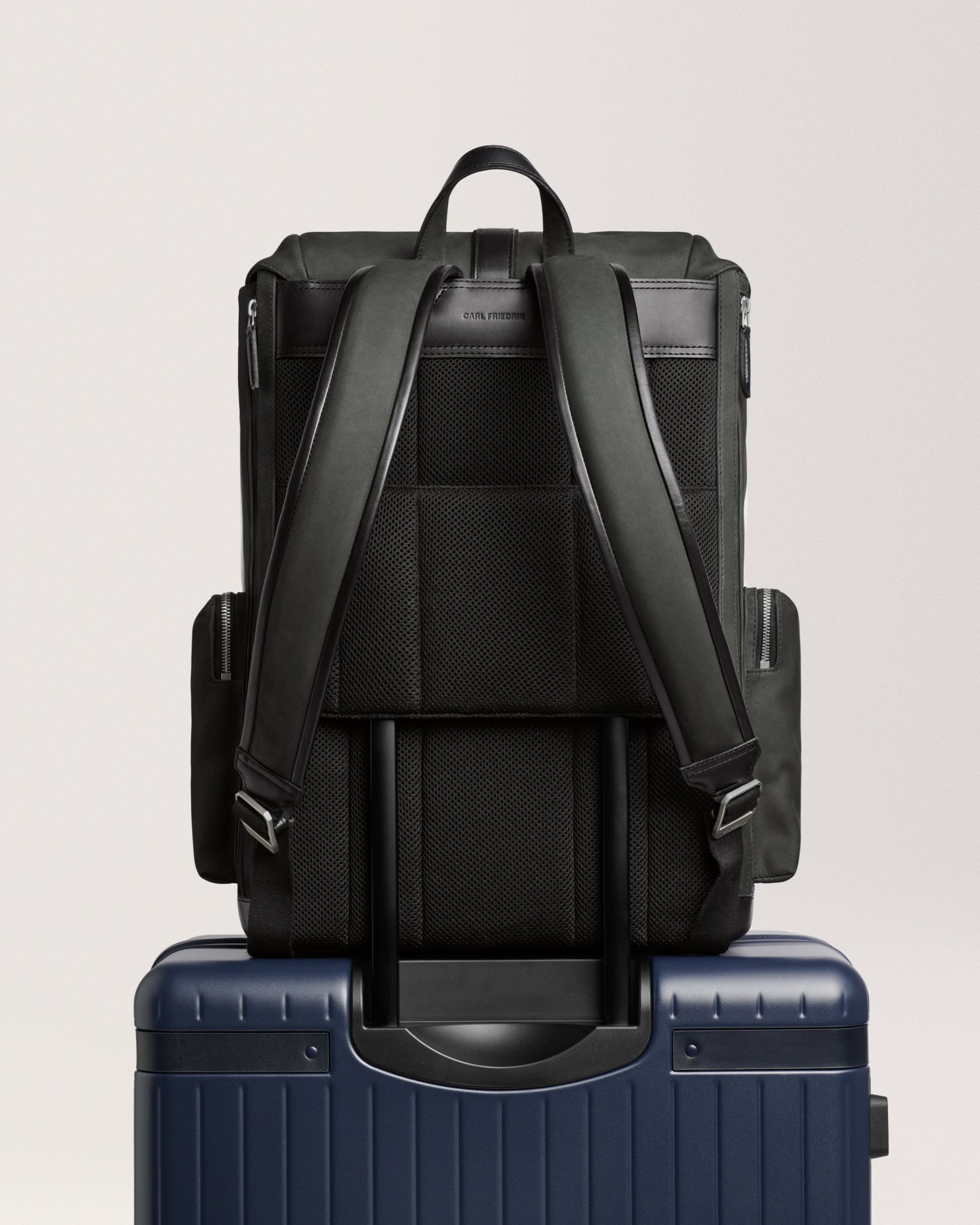 Traverse Backpack charcoal