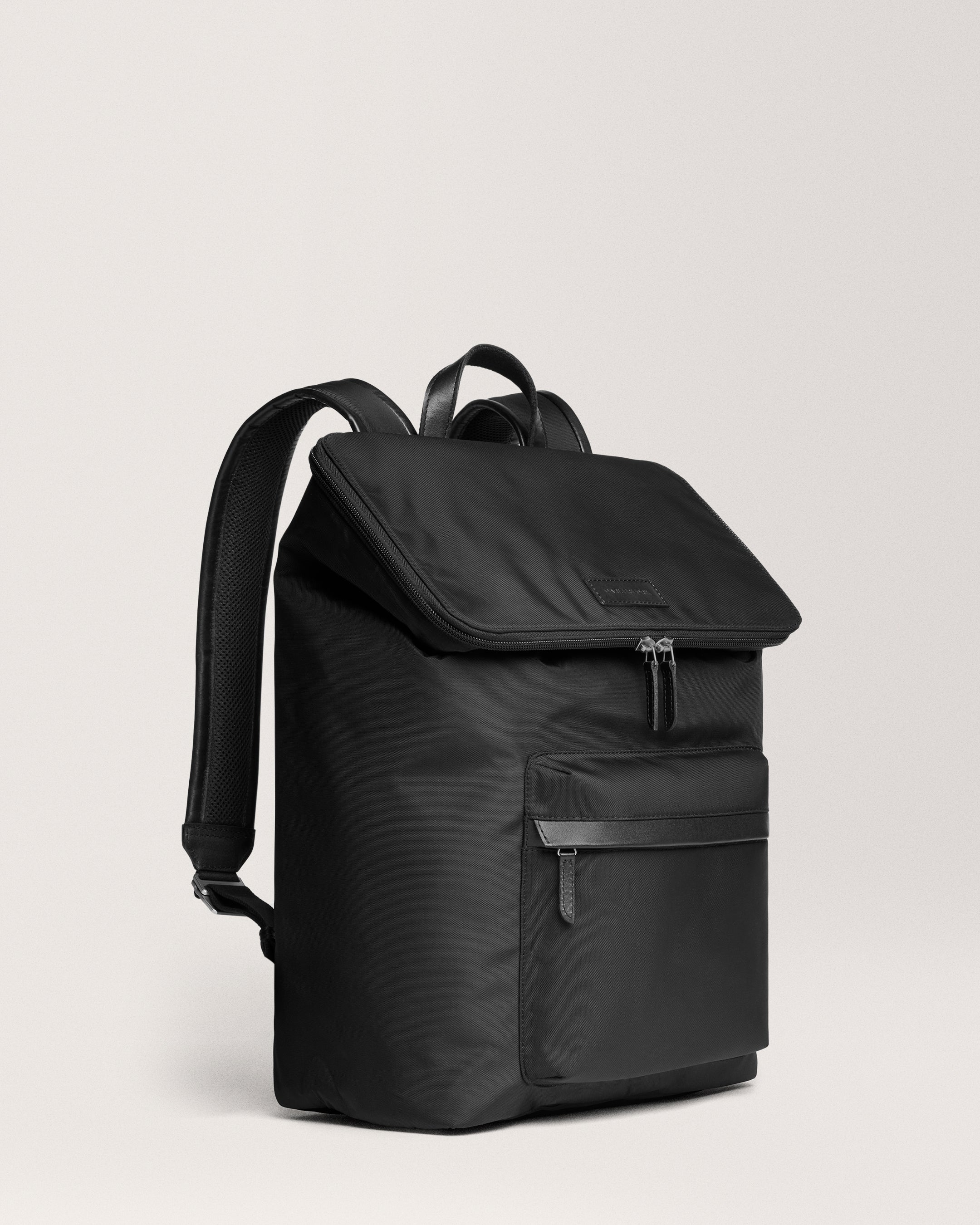 Day-to-Day Backpack black