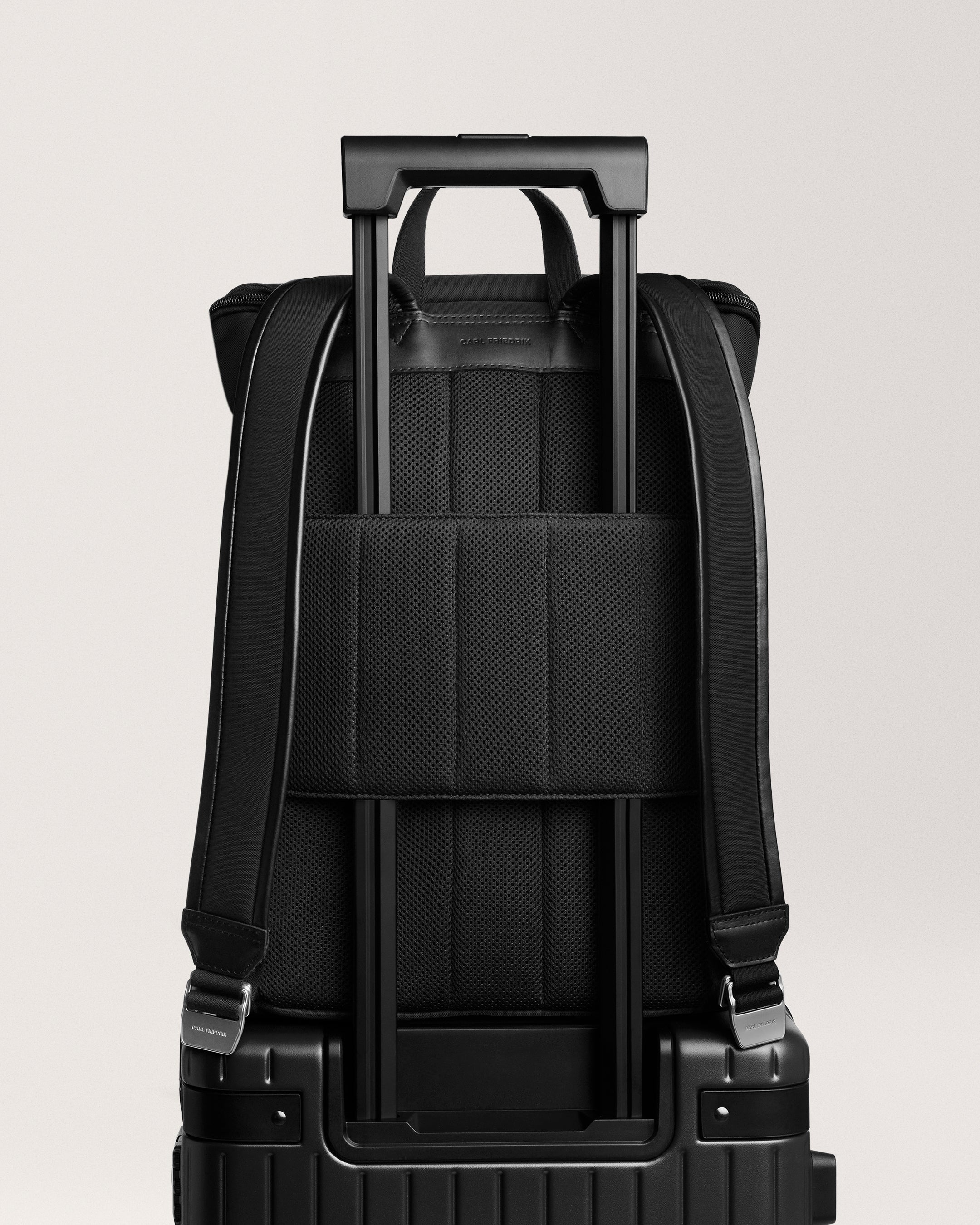Day-to-Day Backpack black