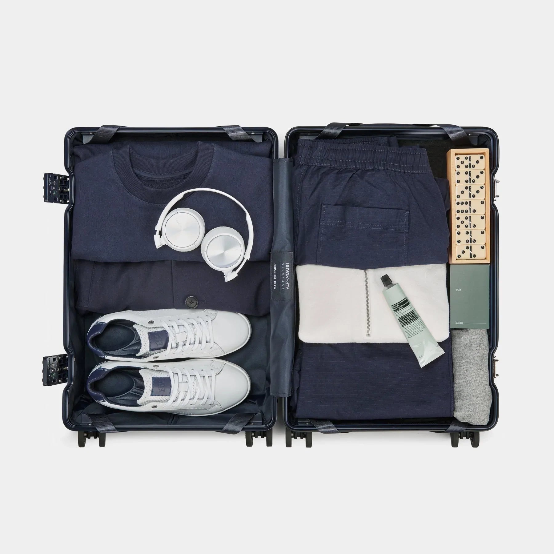 The Carry-on - Return navy