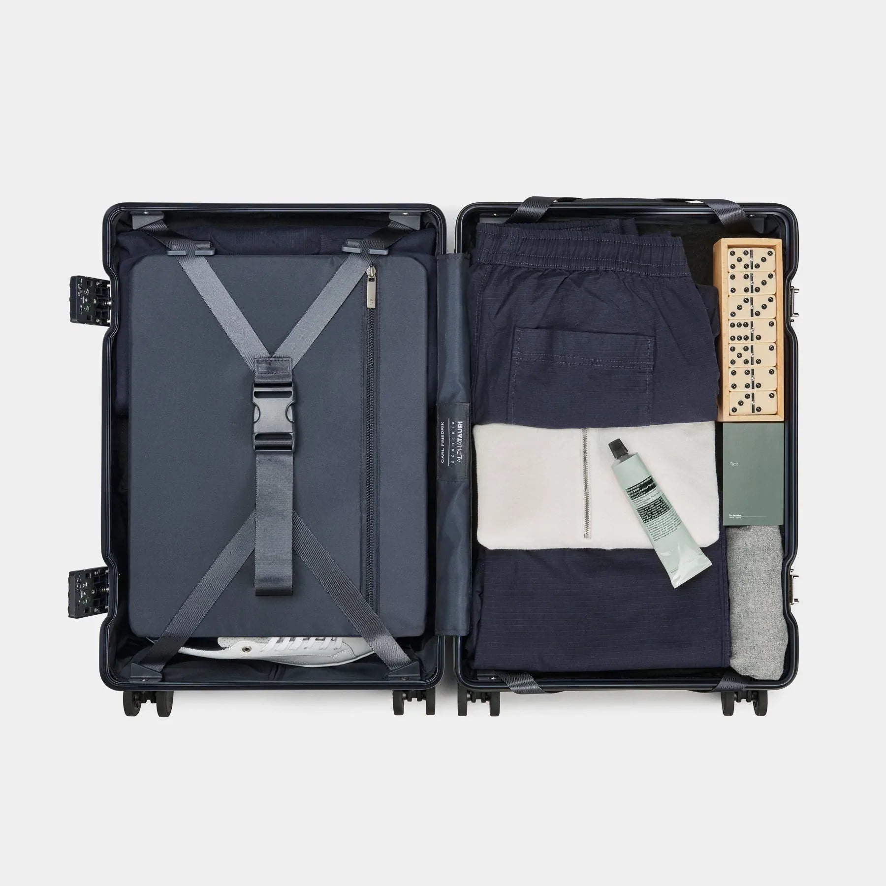 The Carry-on - Return navy